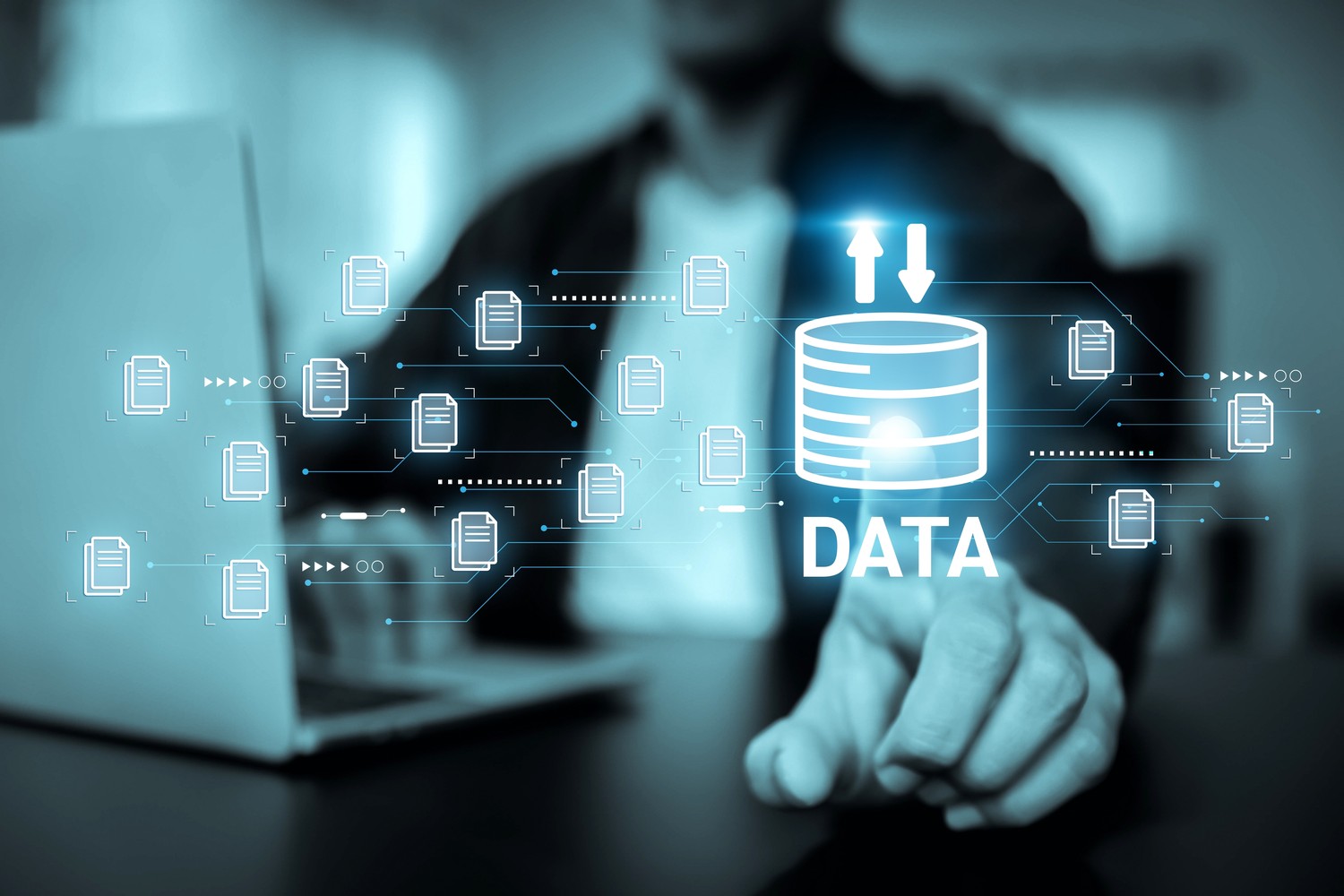 Mano tocando un icono de base de datos en una interfaz digital